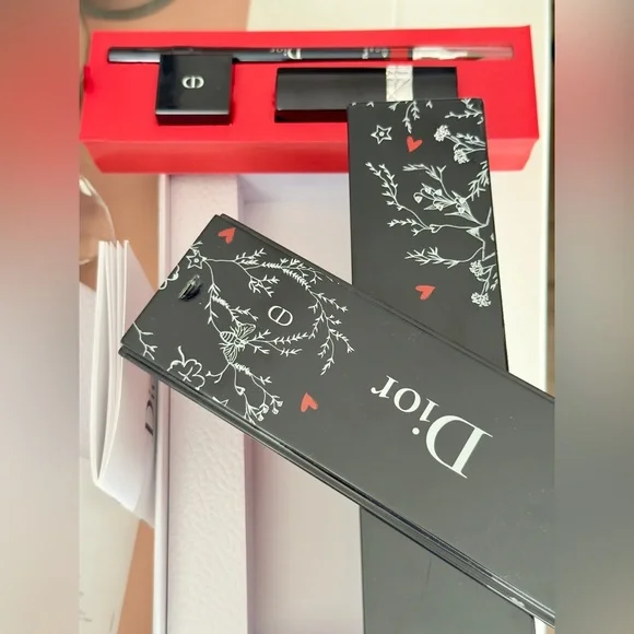 SOLD β Rare Dior Collectible Beauty Box Makeup Gift Set - Picture 7 of 13